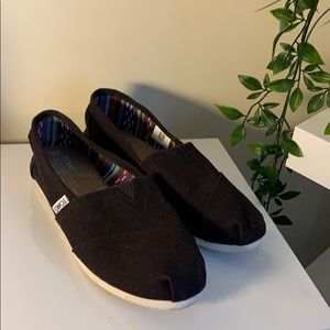 Size 7 TOMS - Black